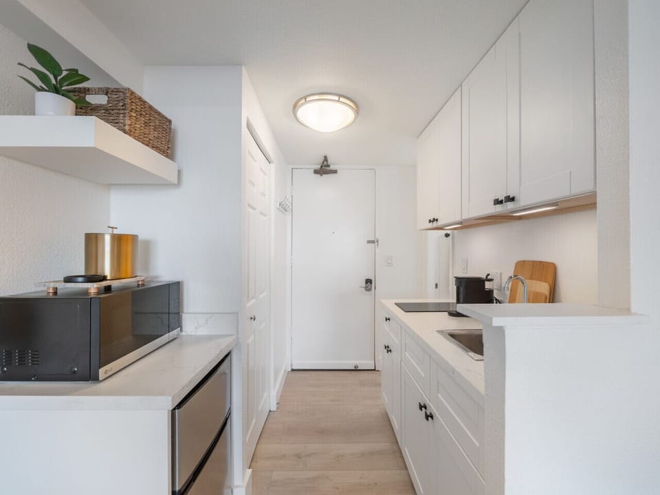 Clean and bright kitchen space - simple and inviting