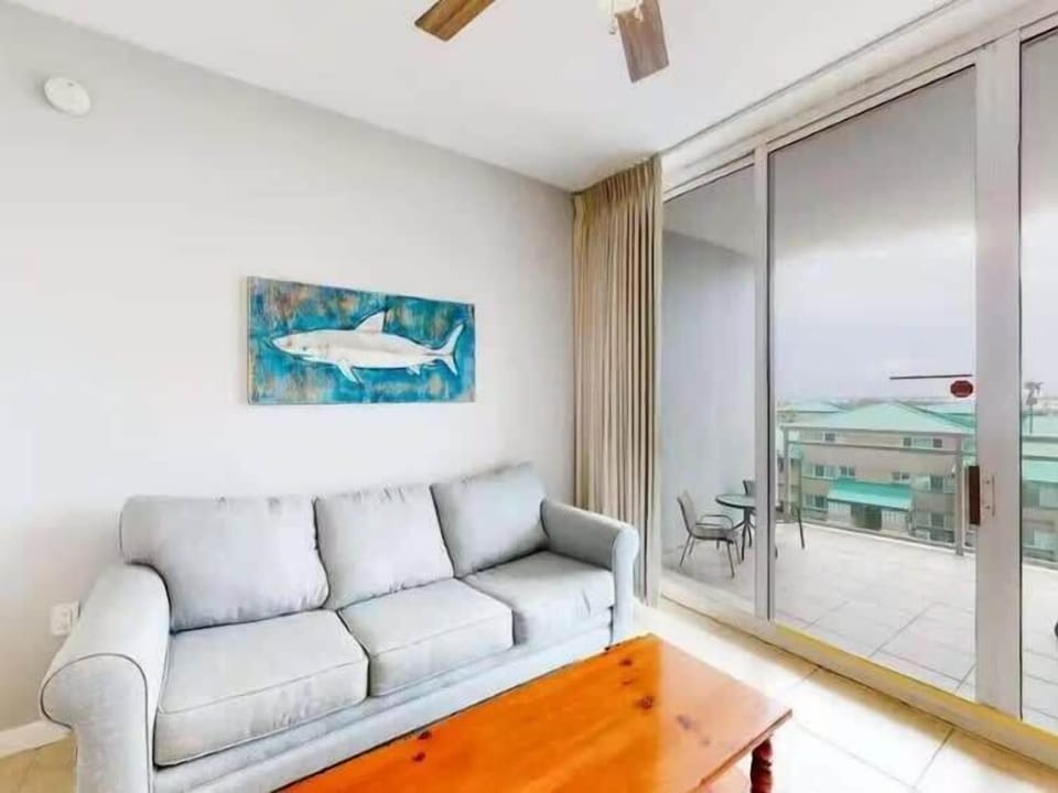 Living room with queen size sleeper sofa