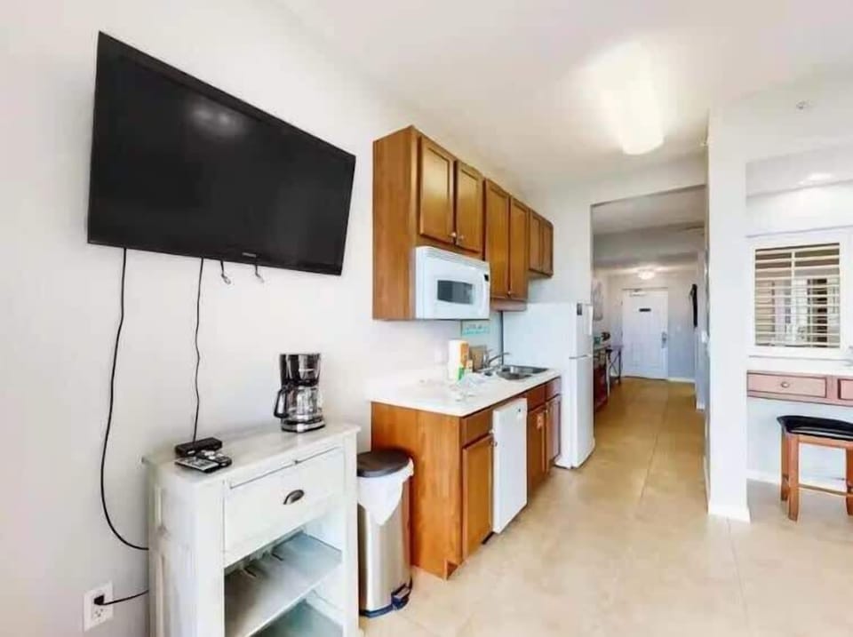 Kitchen/living area