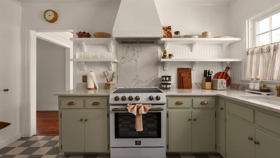Deluxe House, 4 Bedrooms, Non Smoking | Private kitchen