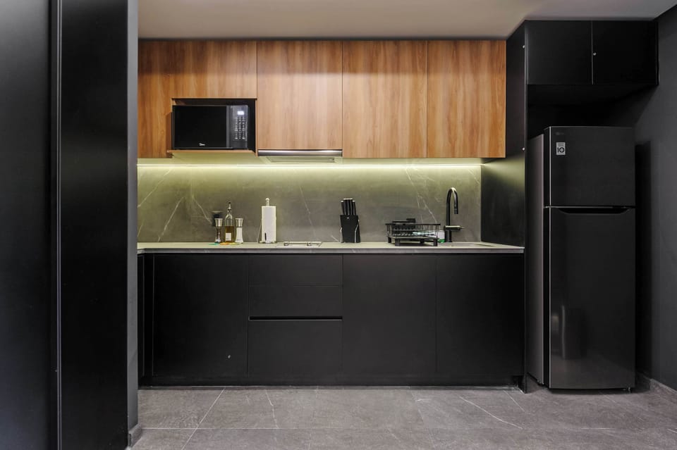 Fully equipped kitchen with everything you need
