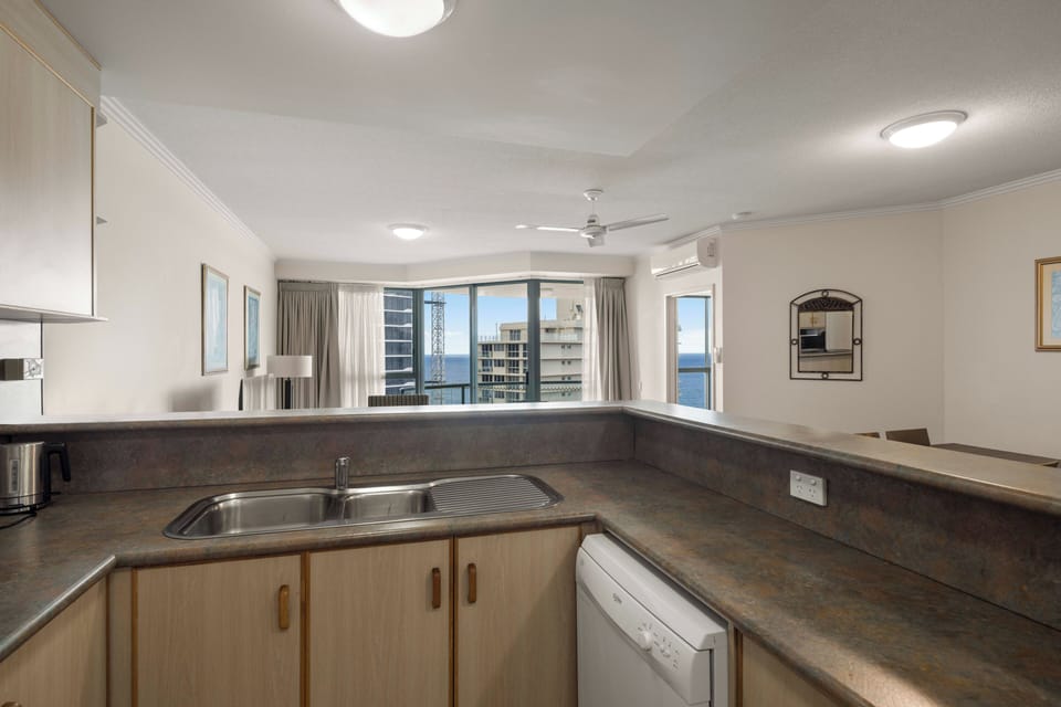 Apartment, Balcony, Ocean View | Private kitchen