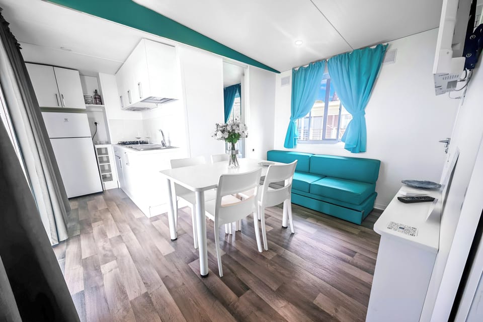 Kitchen and dining area