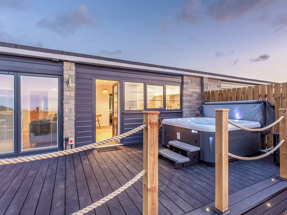Exterior | 106 Residence - Illfracombe Retreats, Illfracombe