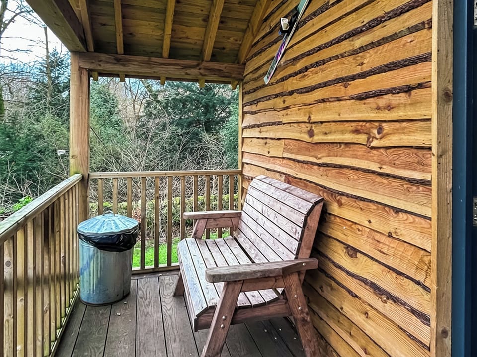 Sitting-out-area | The Manchester - How Stean George Retreats, How Stean Gorge