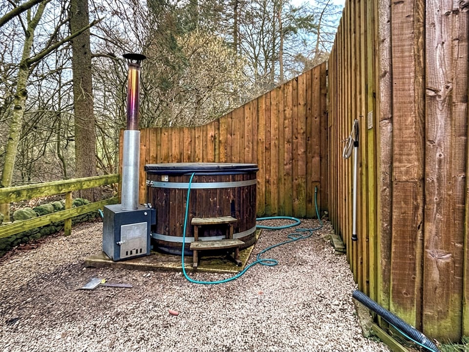 Hot tub | The Manchester - How Stean George Retreats, How Stean Gorge