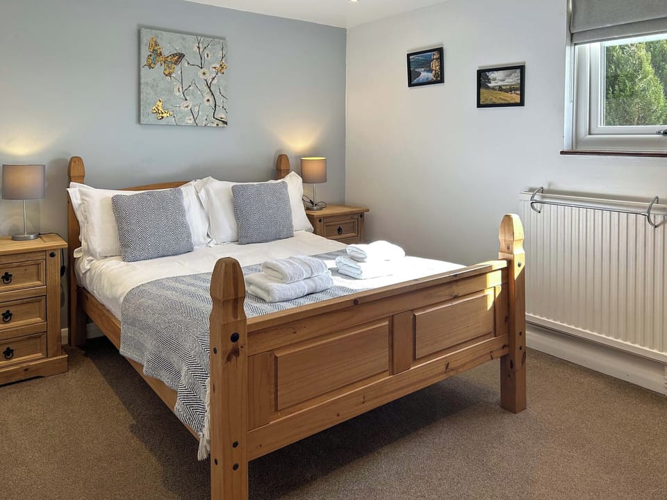 Double bedroom | Twitchill Farm : Birch Cottage - Twitchill Farm , Hope