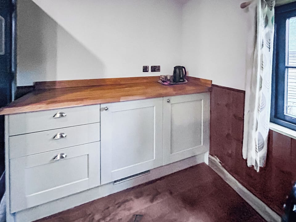 Kitchen area | Eglins Hole - How Stean George Retreats, How Stean Gorge