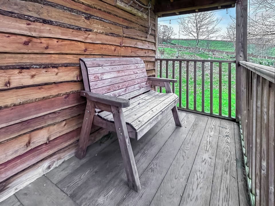 Sitting-out-area | Eglins Hole - How Stean George Retreats, How Stean Gorge