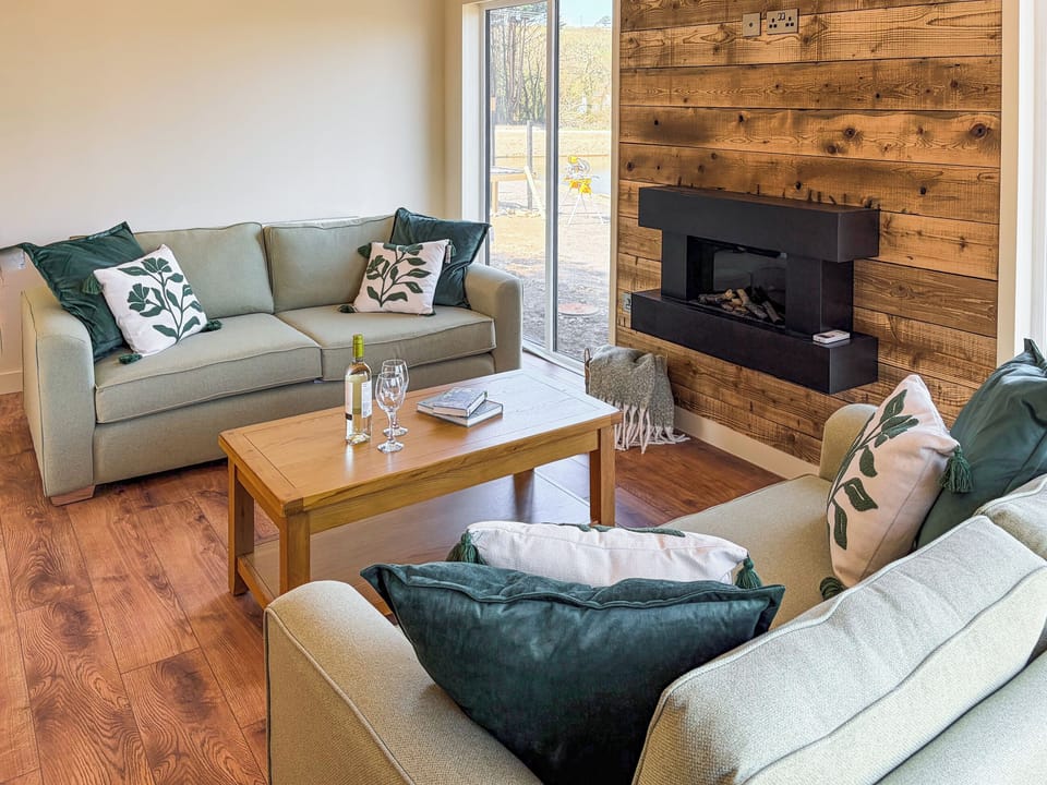 Open plan living space | Lodge 1 - Bolingey Lakes, Perranporth