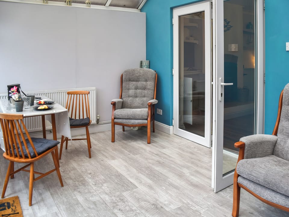 Sun room | Primrose Cottage, Winterton on Sea