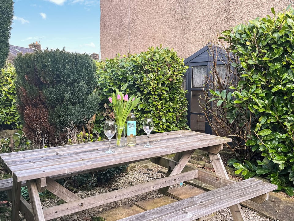 Outdoor | Caterpillar Cottage, Kelbrook