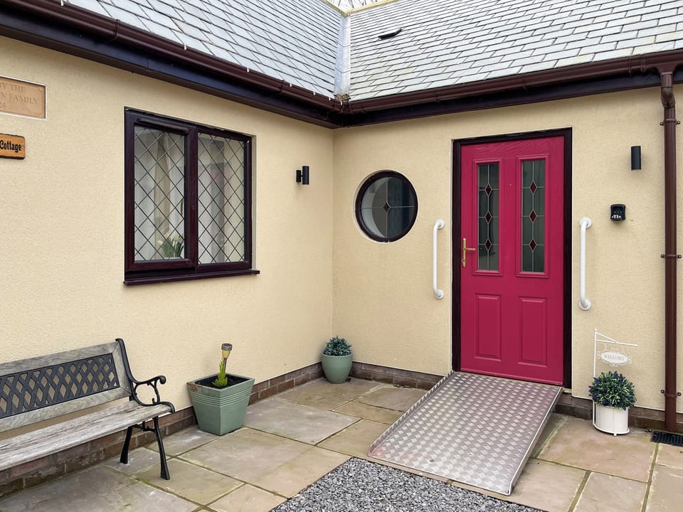 Exterior | Acorn cottage - Heatherdene Cottages, Wilberfoss, near York