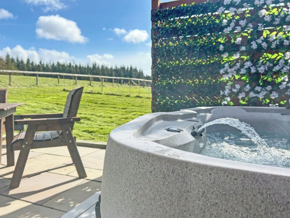 Hot tub time | Spruce Pod - Barnharrow Holiday Pods, Newton Stewart