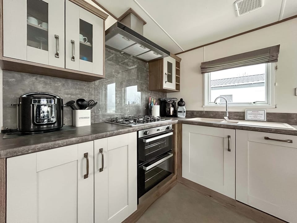 Kitchen | Beaumont Elite, Wemyss Bay Inverclyde