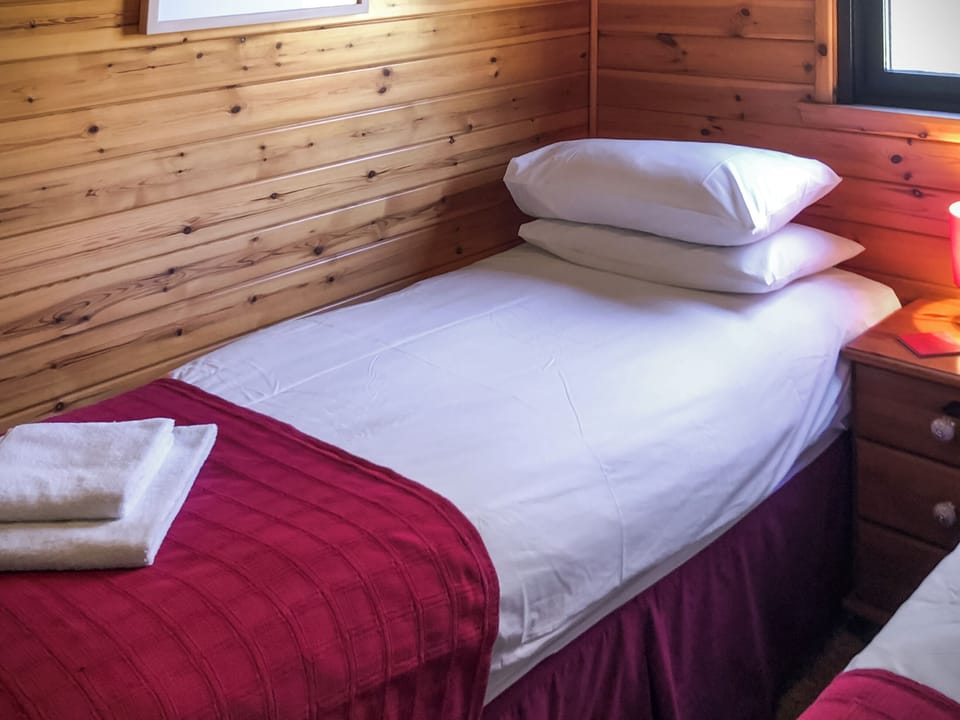 Twin bedroom | Hawthorn Lodge - Resipole Park Holidays, Acharacle, near Ardnamurchan