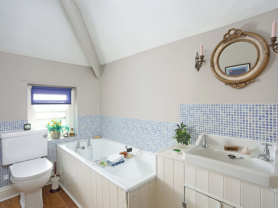 Bathroom | Ryegate Cottage, Helmsley