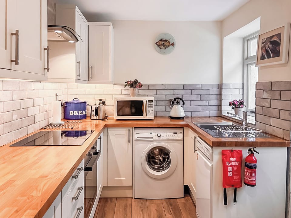 Double bedroom | Emily&rsquo;s Cottage, Hebden