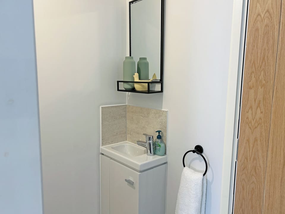 Bathroom | Goose Cottage, Hayle