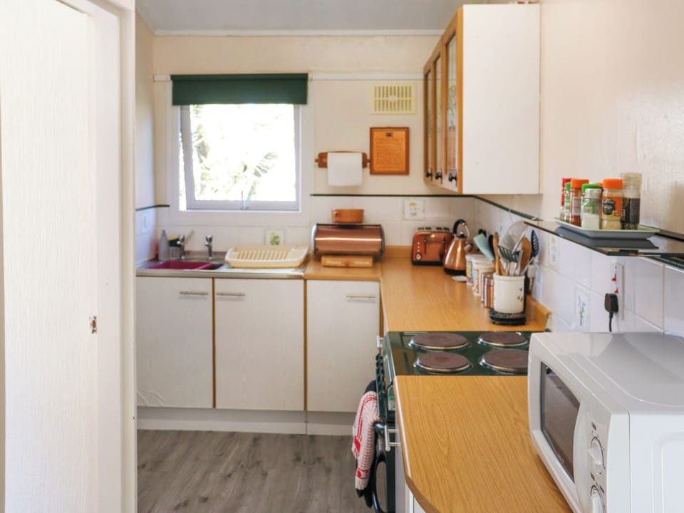 Kitchen | Noddfa, Newcastle Emlyn