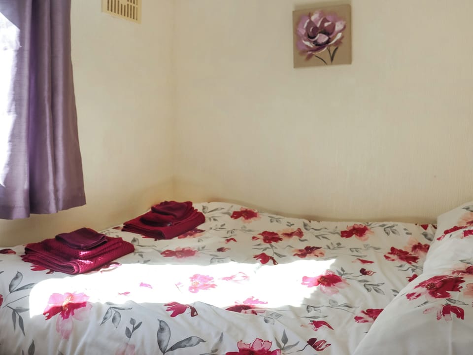 Double bedroom | Noddfa, Newcastle Emlyn