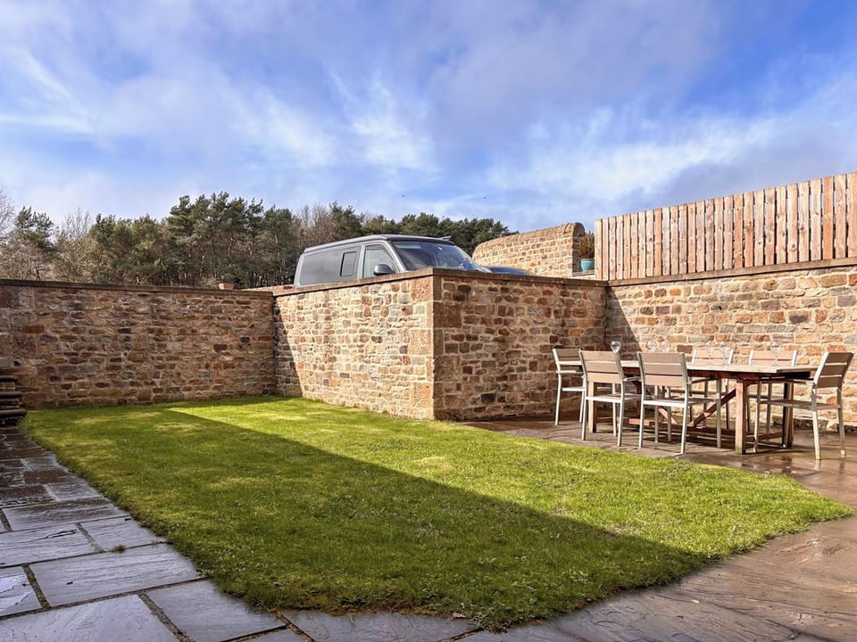 Outdoor | Stable Cottage - Saddle Room, Leyburn