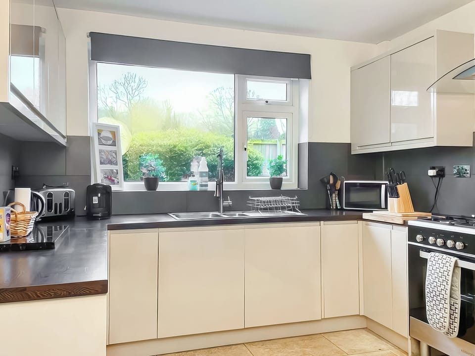 Kitchen | Cross Lane Cottage, Pudsey, near Leeds