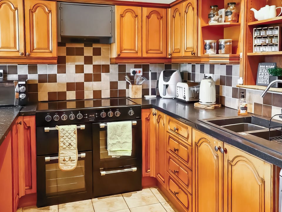 Kitchen | Upper Caerfaelog, llanbister