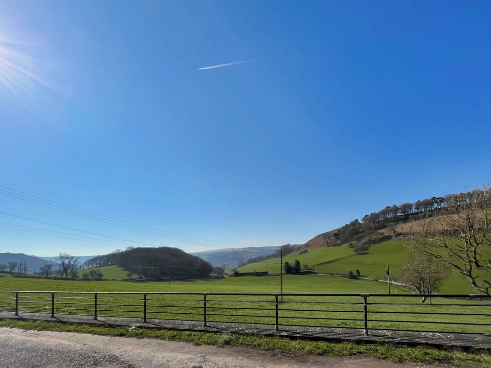 Surrounding area | The Farmhouse - Panorama Cottages, Llangollen