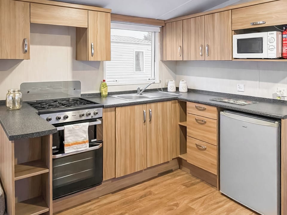 Open plan living space | Gold Series - 2 - Fairway Holidays, Sandown