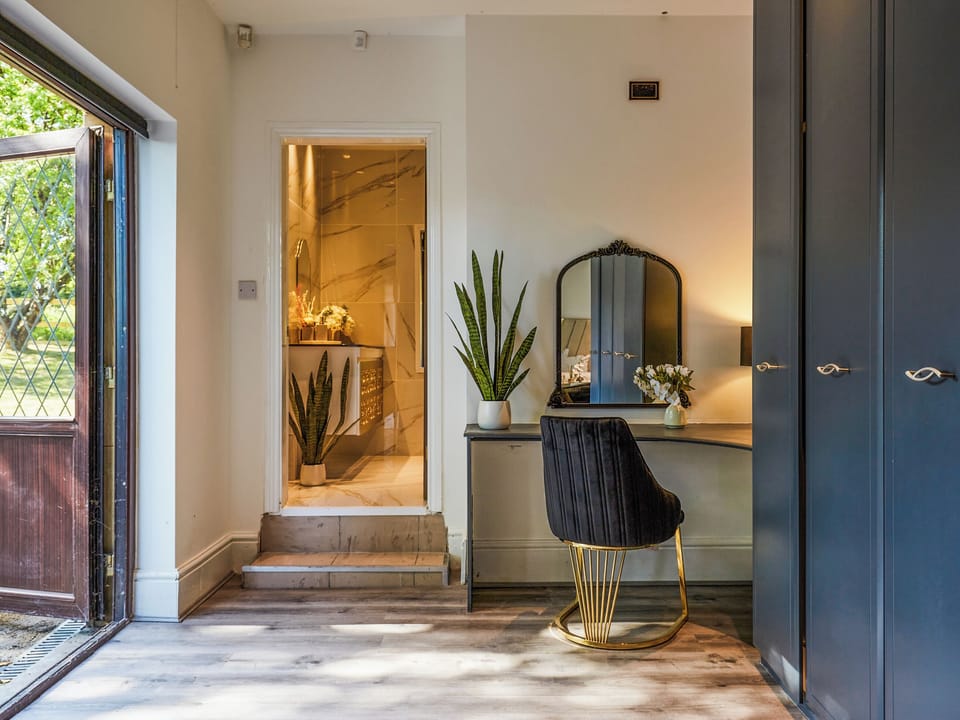 Interior | The Lodge, Apperley Bridge
