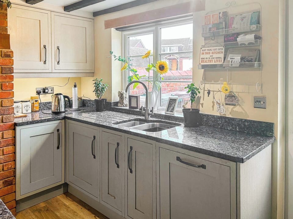 Kitchen | Walton Cottage, Walton On Trent