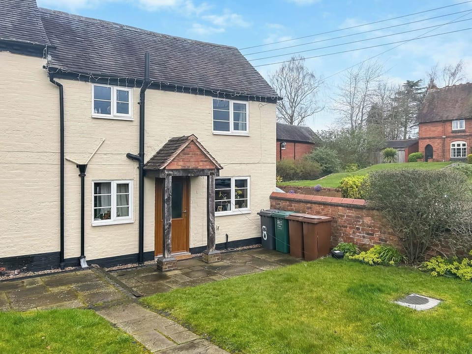 Kitchen | Walton Cottage, Walton On Trent