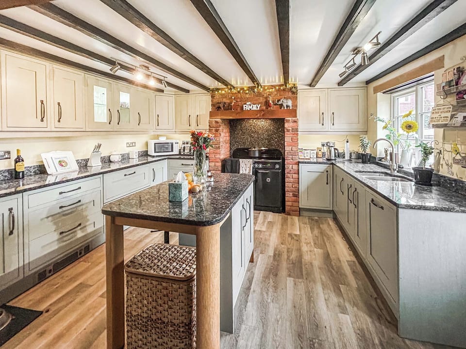 Kitchen | Walton Cottage, Walton On Trent