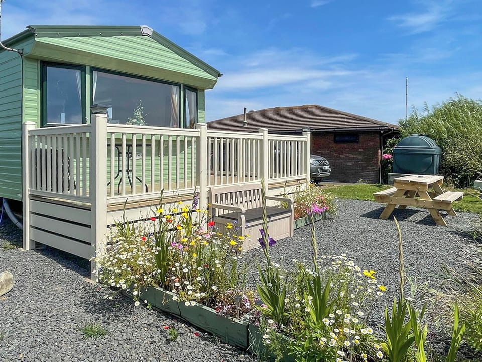 Exterior | Cambrian Rio, Borth