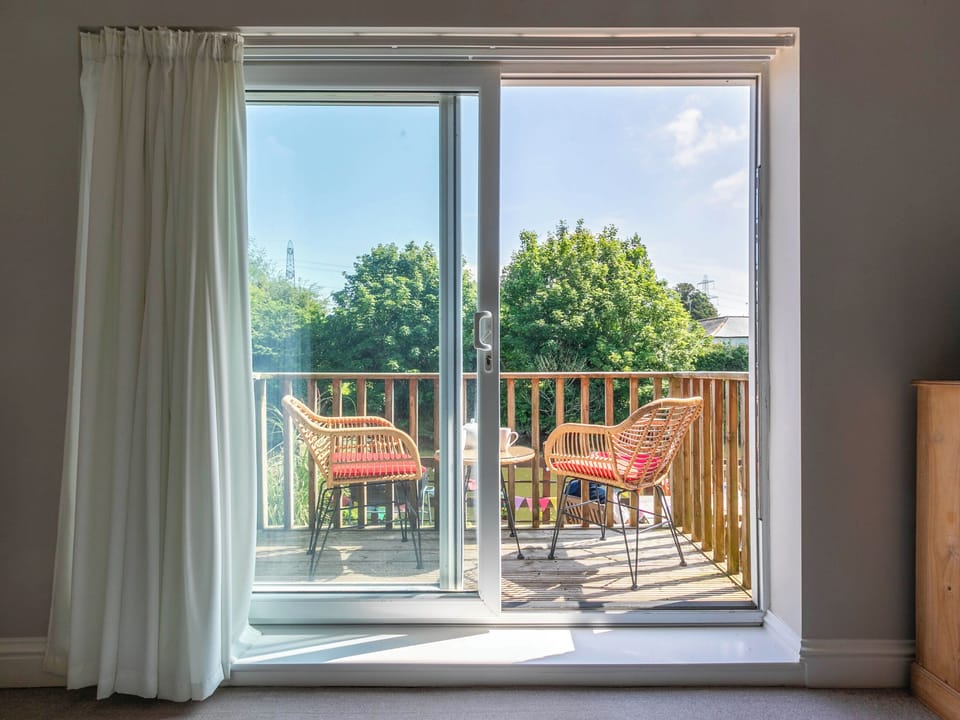 Sitting-out-area | Riverside, Iden, Rye