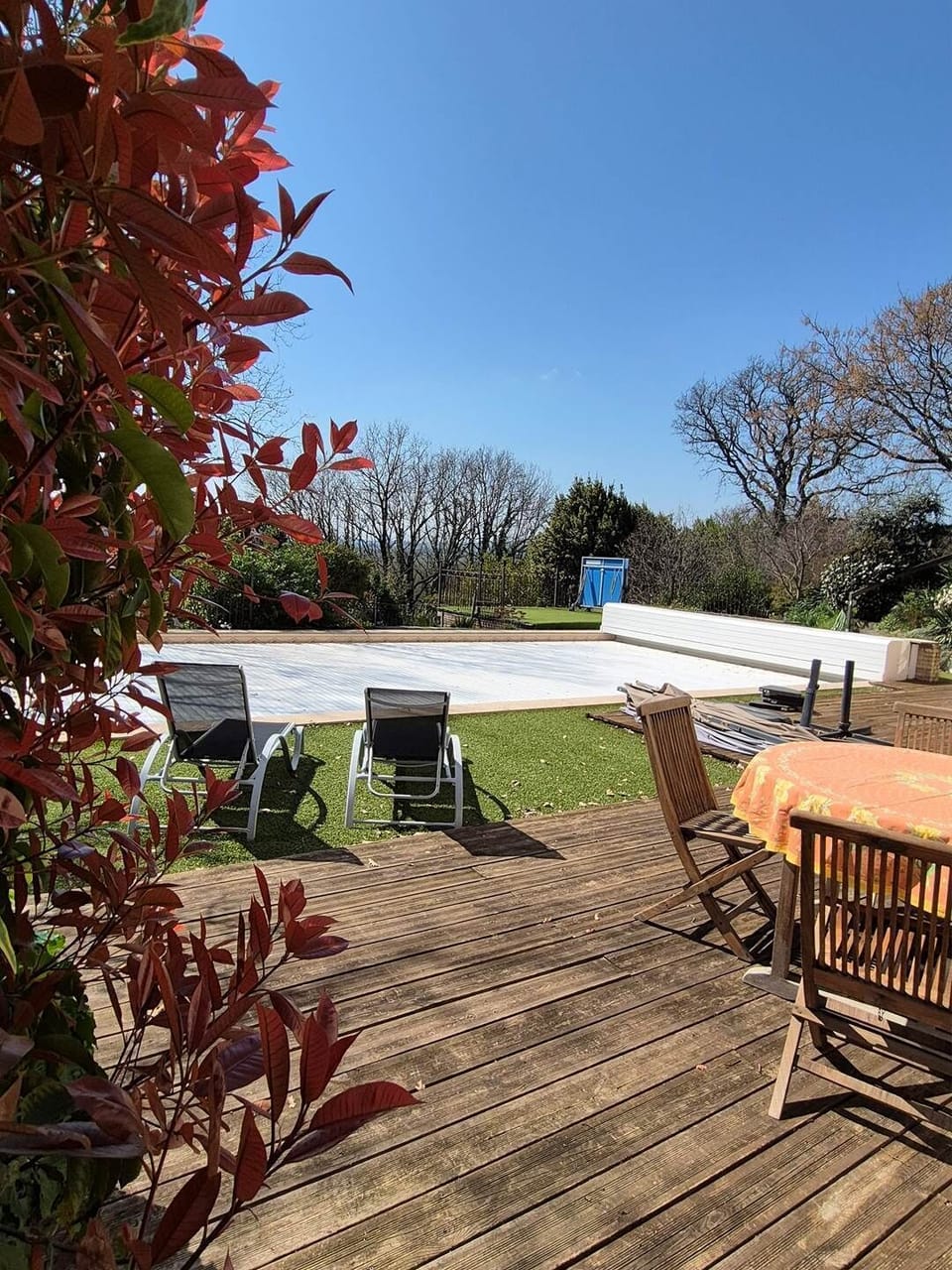 Accès direct terrasse et piscine