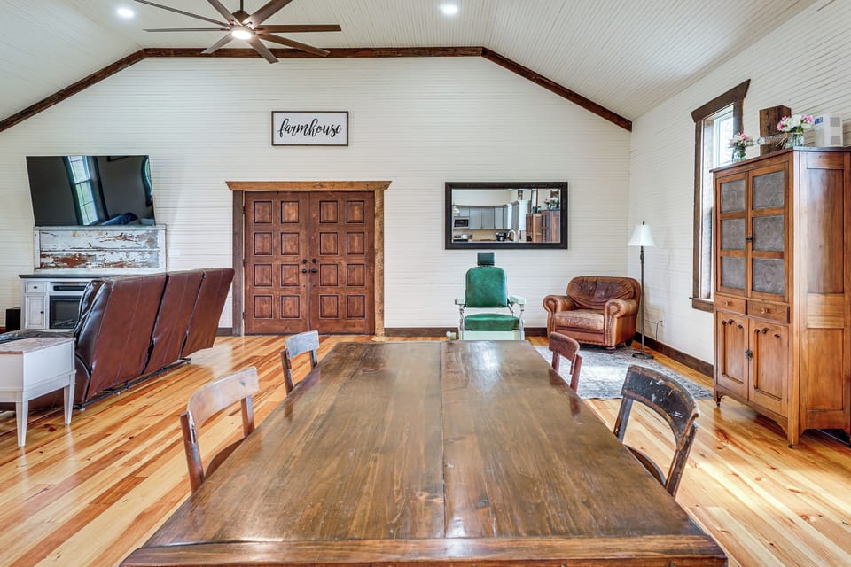 Dining Area 2