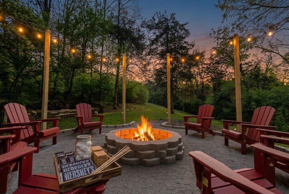 Gather by the fire pit for s’mores, stories, and late-night bourbon by the fire.