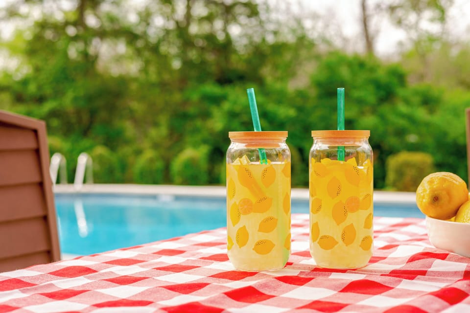 Poolside drinks and sunshine—vacation mode on.