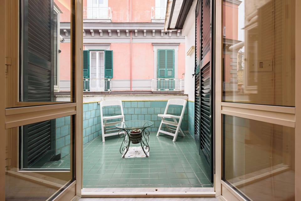 Apartment (2 Bedrooms) | Balcony