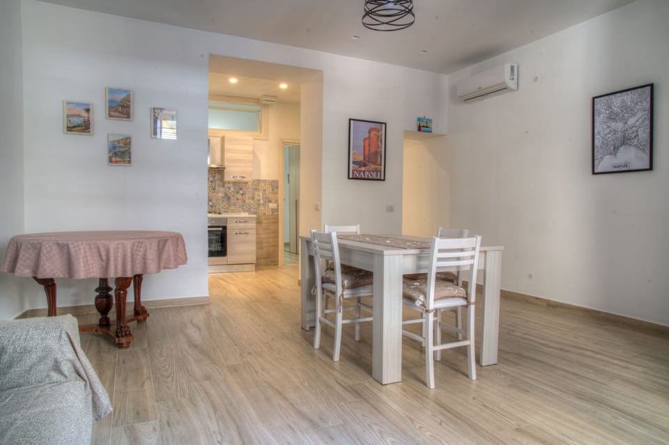 Apartment (1 Bedroom) | Living area | TV