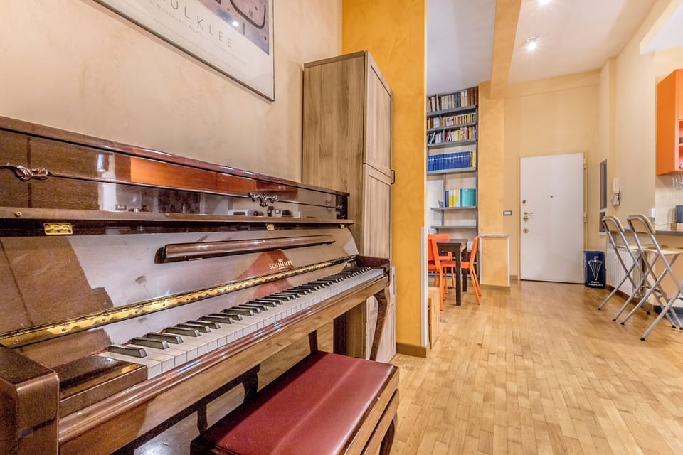 Apartment (2 Bedrooms) | Living area | TV