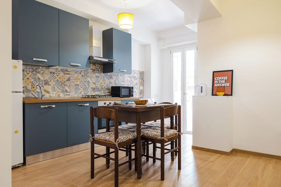 Apartment (2 Bedrooms) | Private kitchen | Espresso maker, microwave, oven, stovetop