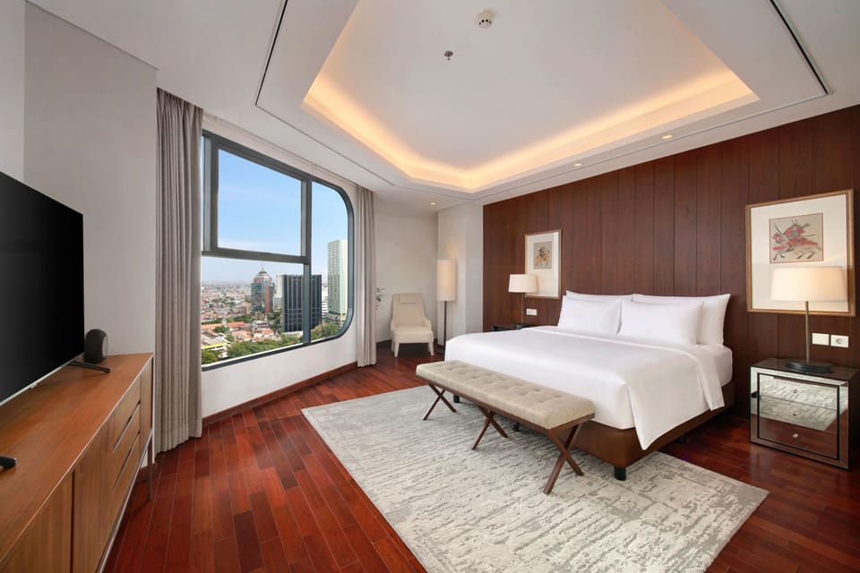 Suite, 3 Bedrooms | Premium bedding, in-room safe, blackout drapes, soundproofing