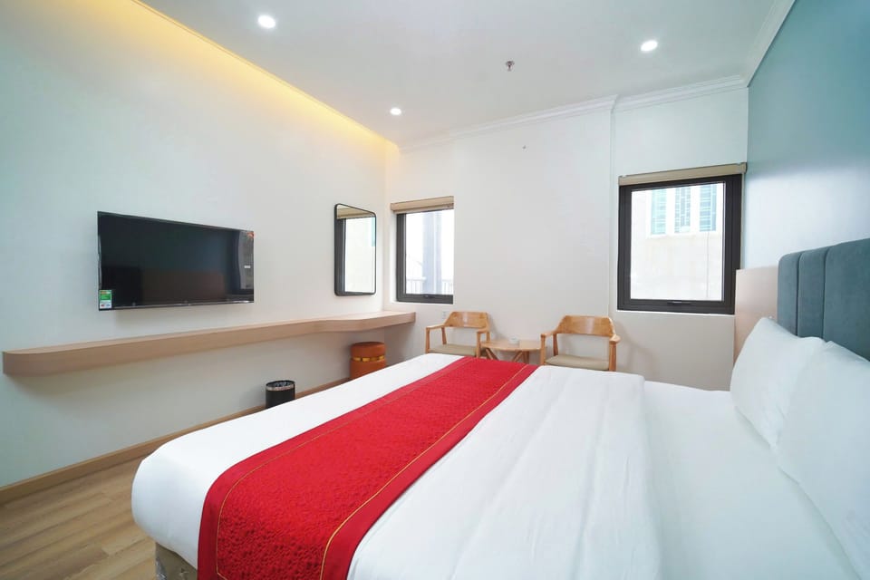Double Room, City View | Iron/ironing board, WiFi (free)