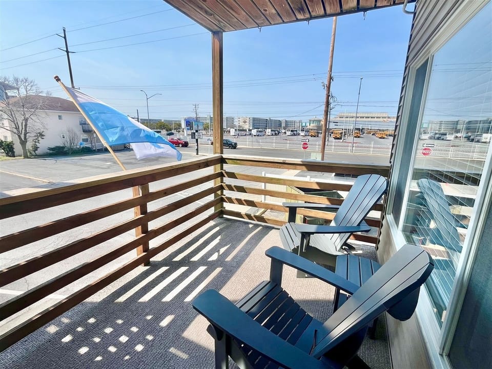 Furnished balcony