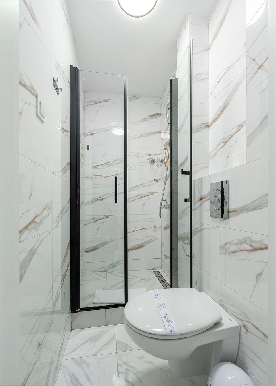 Studio Suite | Bathroom