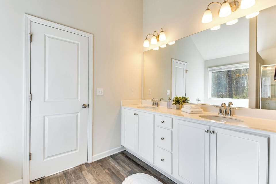 Great for Families! Getaway w/ Yard in Atlanta Cottage in Atlanta