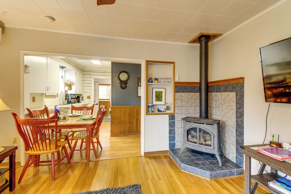House (2 Bedrooms) | Interior